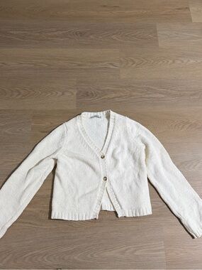 Abercrombie & Fitch Cream V-Neck Button-Front Cardigan